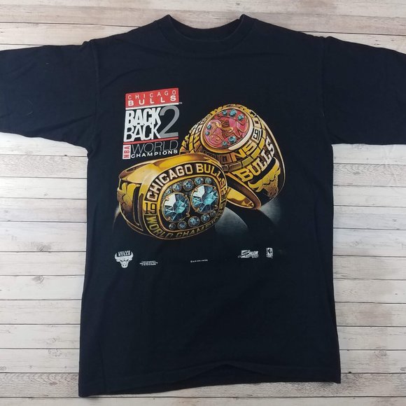 chicago bulls tee shirt